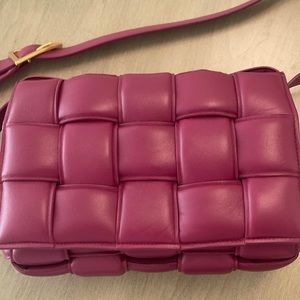 Beautiful bottega bag in excellent condition. Dust bag avail. At stores $4500!